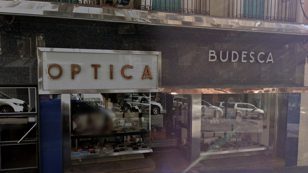 La óptica Budesca de Tarragona anuncia su cierre después de 126 años