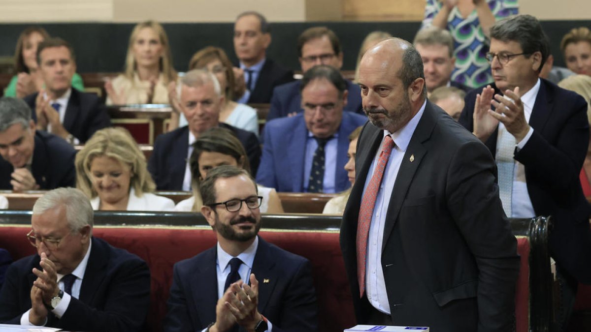 Pedro Rollán es escogido presidente del Senado gracias a la mayoría absoluta del PP