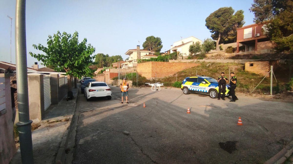 Calafell controla con drones que se cumpla la prohibición de llenar piscinas