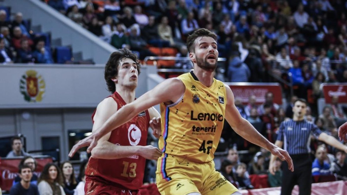 L'ala-pivot Pablo Aso és la novena peça del CB Salou de Jesús Muñiz