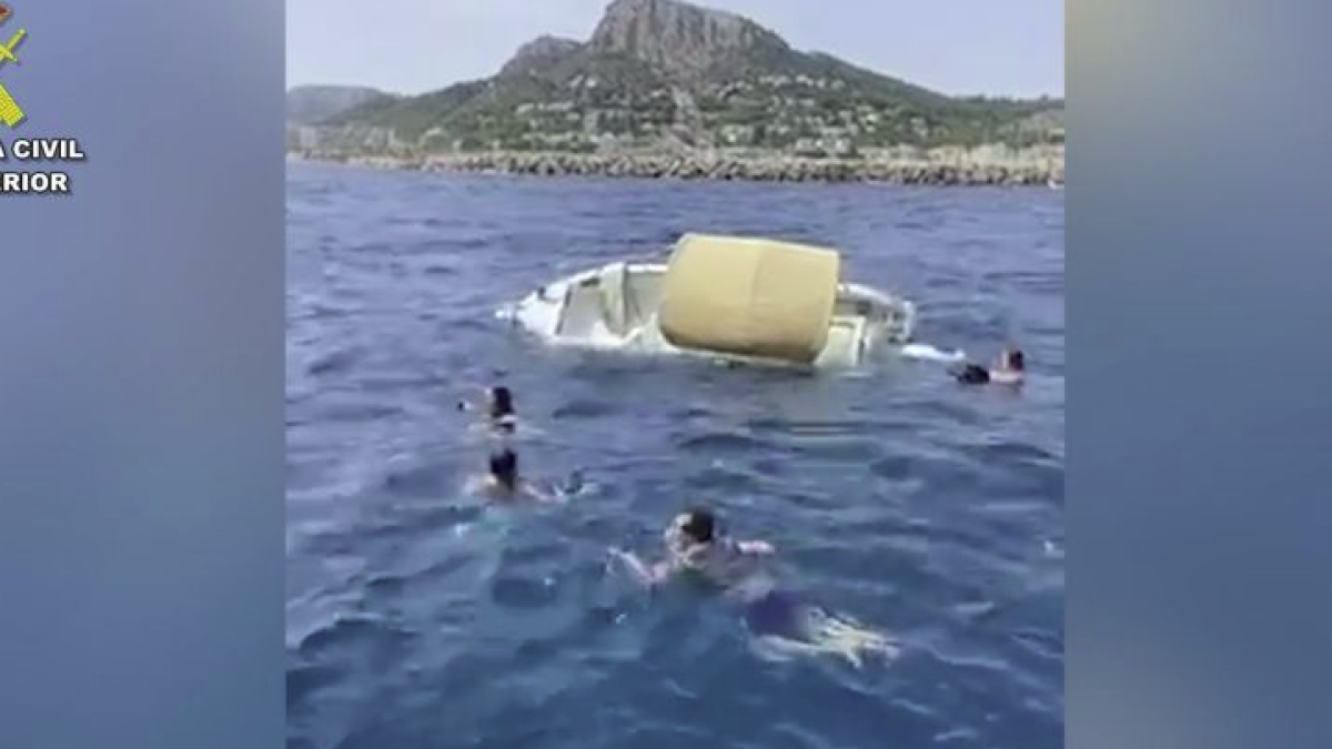 Rescaten una família quan la seva embarcació s'enfonsava a les Illes Medes