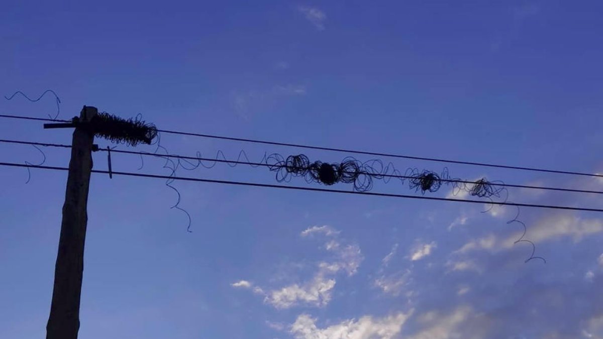 Girona: Un robo de cable deja Franciac sin teléfono ni internet desde hace más de una semana