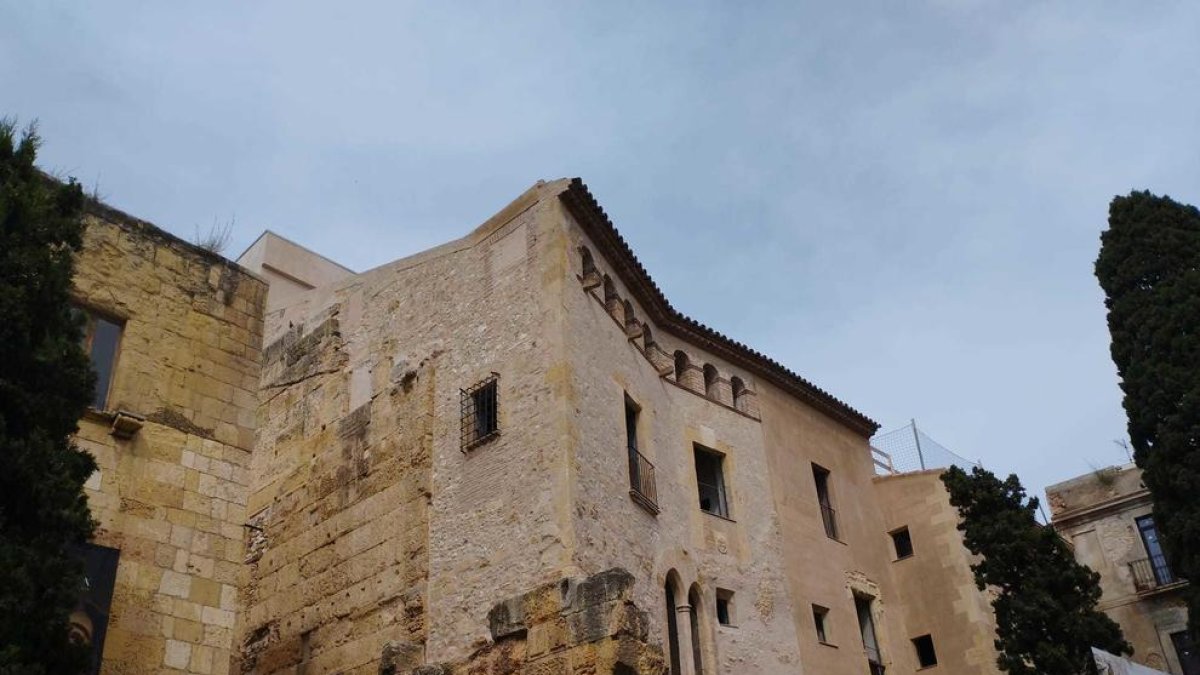 Ca l'Agapito de Tarragona encara el tramo final de obras de restauración de la fachada y la bóveda del Pallol