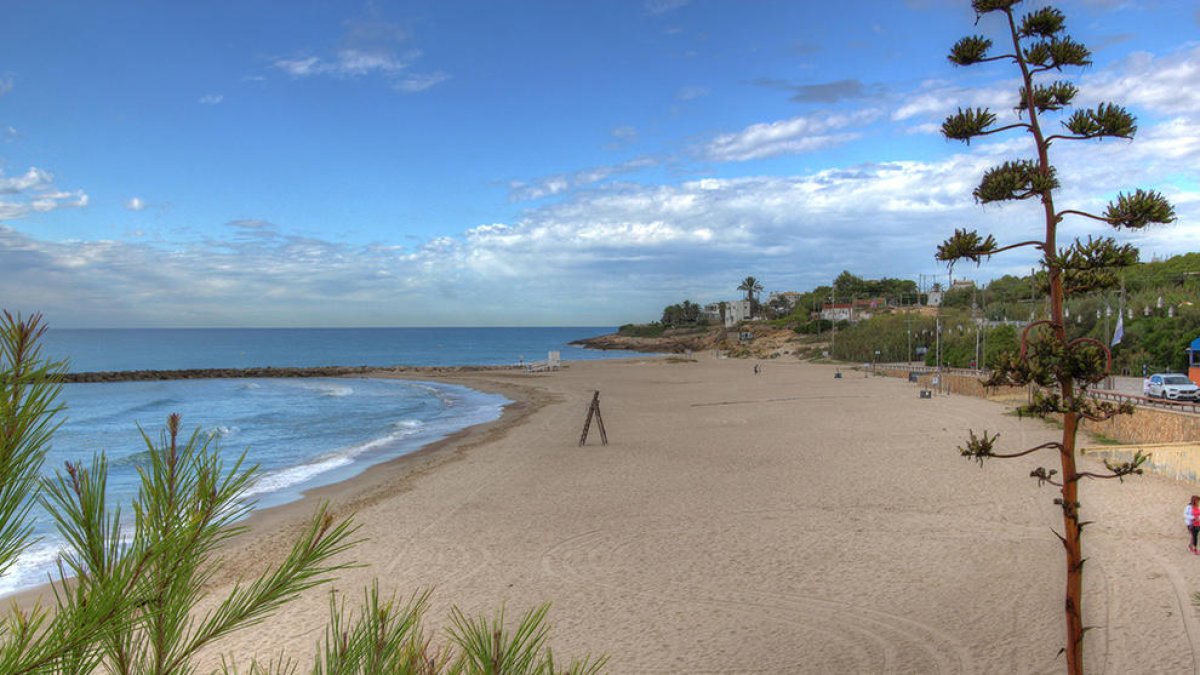 Muere ahogado un hombre de 80 años en la playa de Sant Gervasi de Vilanova i la Geltrú