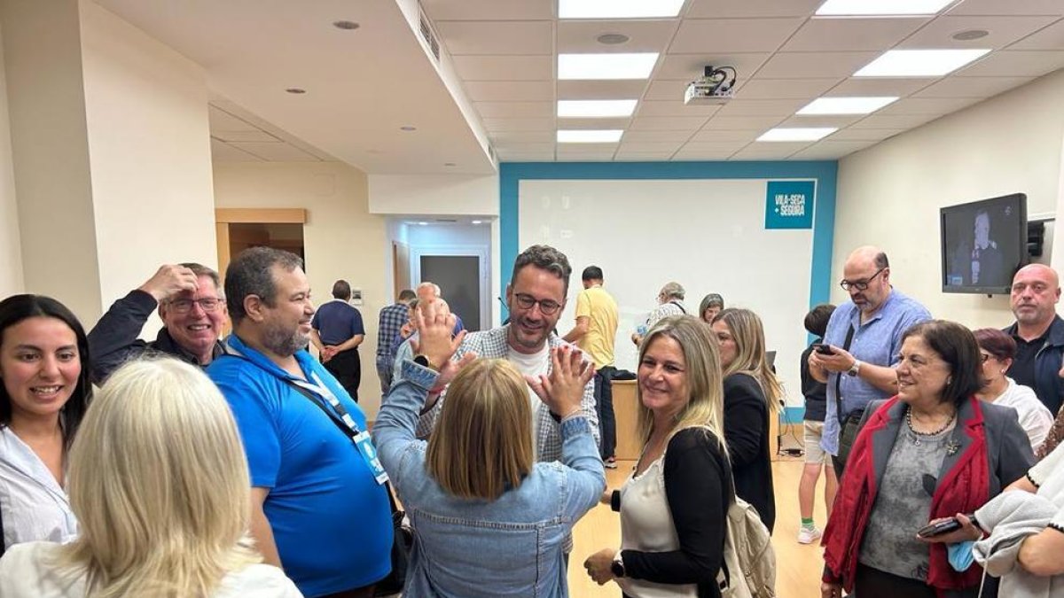 Eufórica victoria de Pere Segura, que recupera la mayoría absoluta en Vila-seca