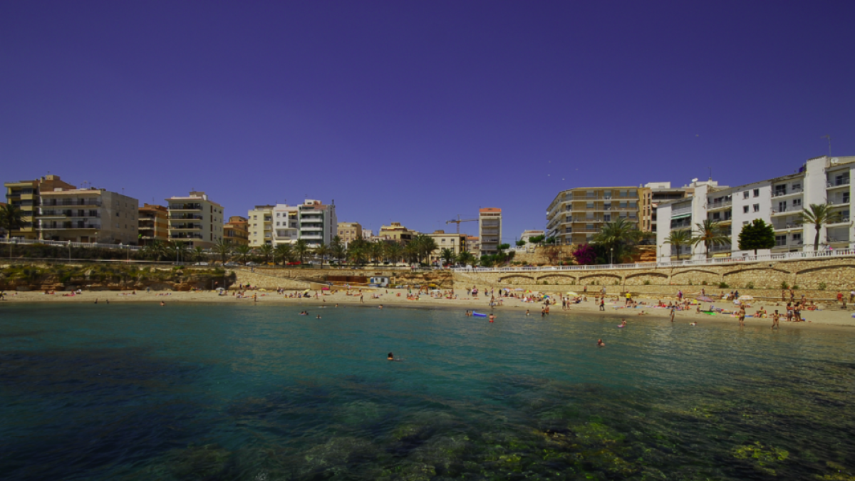 Mor ofegat un home de 80 anys a la platja de l'Alguer de l'Ametlla de Mar