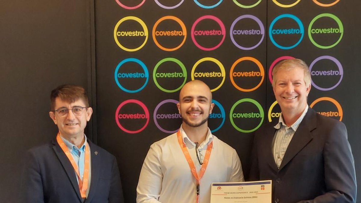 Covestro y la URV entregan un premio para impulsar el talento joven en el sector químico