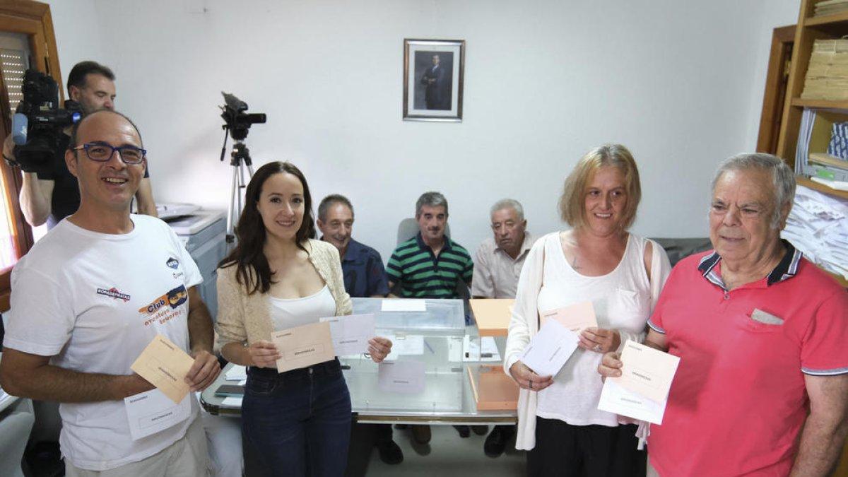 Un poble de la Rioja vota en 26 segons pel 23-J