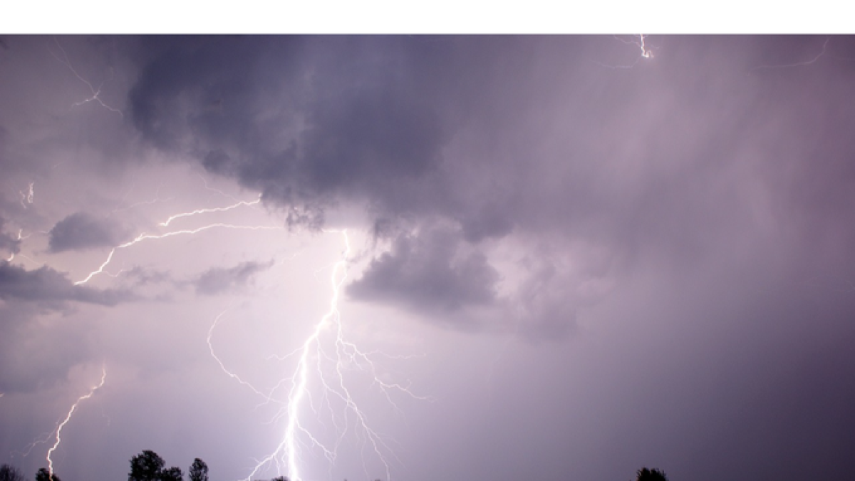 Protección Civil mantiene la alerta por el diluvio en el Montsià y el teléfono de emergencias recibe cerca de 300 llamadas