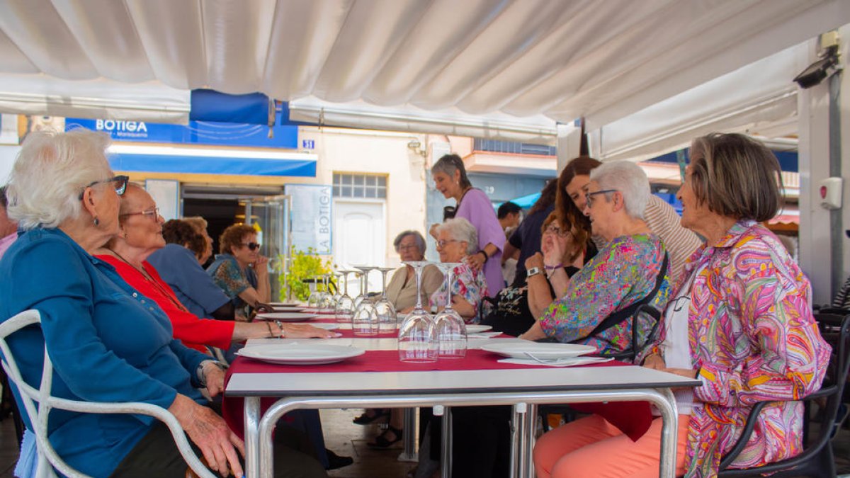 Combatent amb afecte la soledat en la gent gran