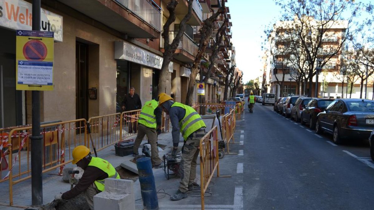 Reus invertirá 170.000 euros en mejorar aceras, pasos de peatones y la accesibilidad en las calles