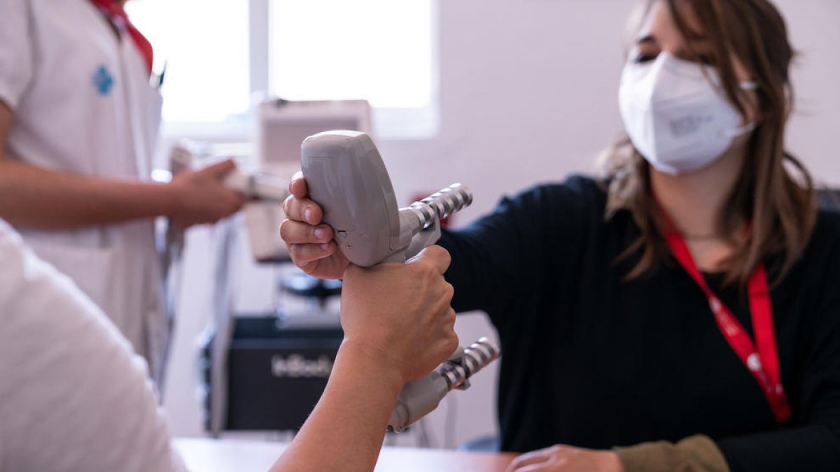 Identifican factores médicos y socioeconómicos asociados al riesgo de sufrir y recuperarse de covid persistente