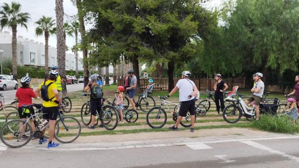 La Teulada impulsa una pedalada en Tarragona para conocer la historia de Ponent