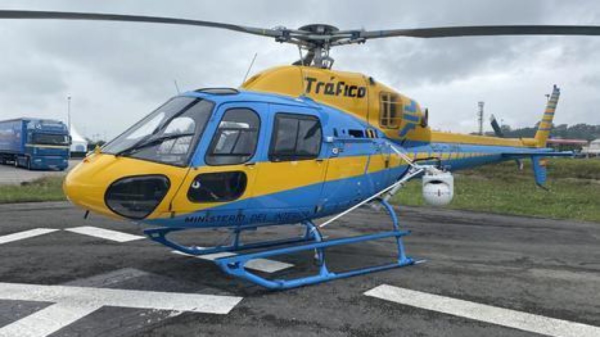 Se estrella un helicóptero de la DGT al aterrizar en un restaurante donde el piloto tenía una reserva