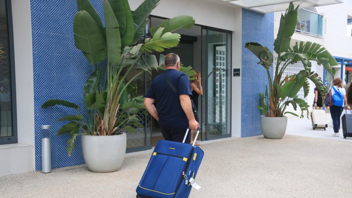 La ocupación hotelera del mes de agosto en la demarcación de Tarragona sube hasta el 90%