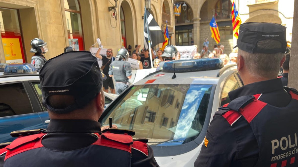 En libertad los cuatro acusados de preparar un boicot contra la Vuelta