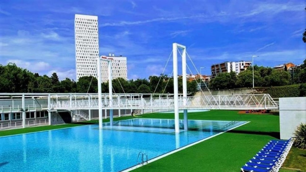 Mor a l'hospital un nen de 8 anys que es va ofegar a una piscina de Santa Coloma de Gramenet