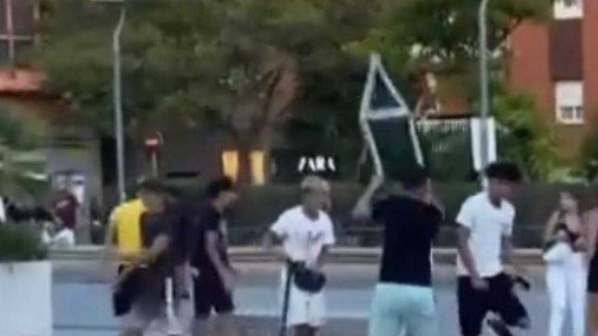 Quatre menors detinguts després d'una pallissa a un home al centre de Vilanova i la Geltrú