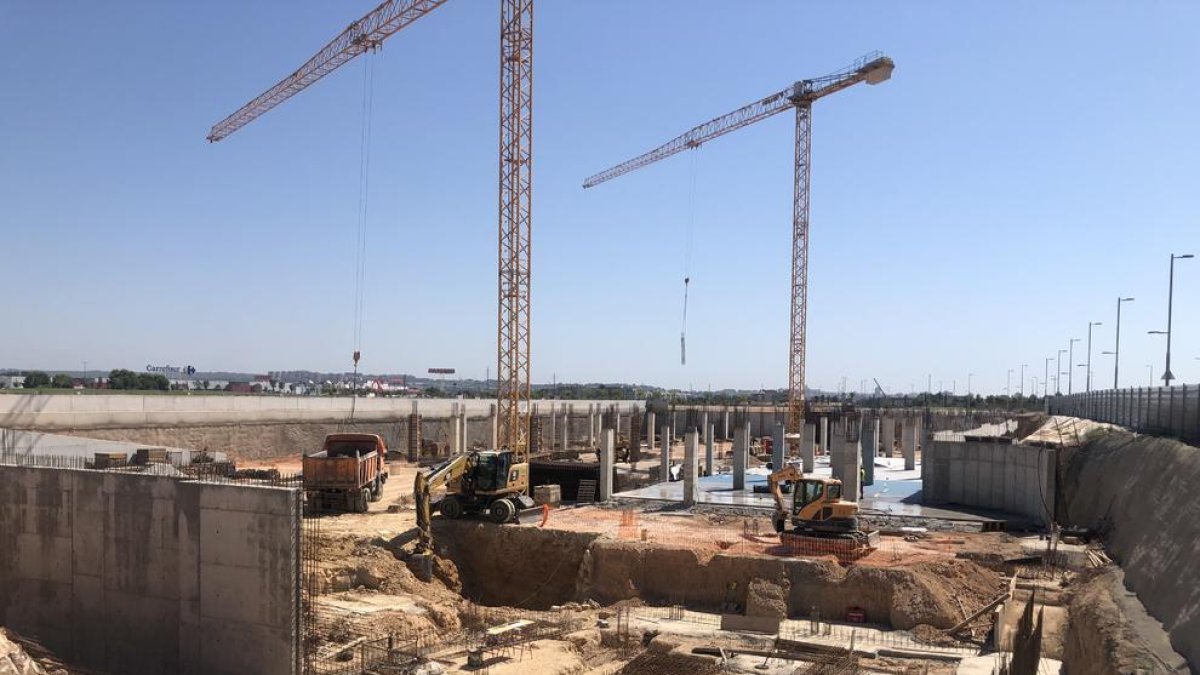 Empieza a levantarse la estructura del nuevo Hospital Viamed Tarragona