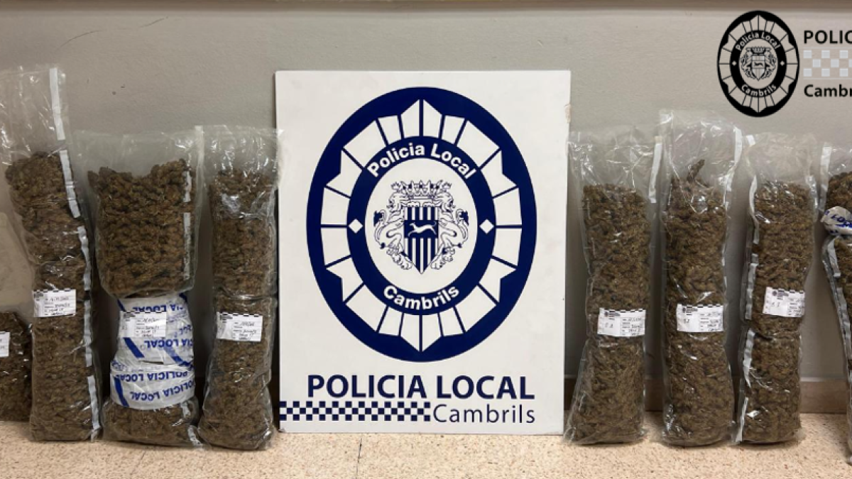 Detenidos después de una persecución en Cambrils por transportar 5 kilos de marihuana