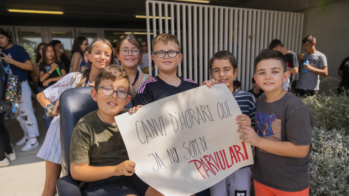 Famílies i estudiants d'ESO del Pi del Burgar rebutgen l'horari partit