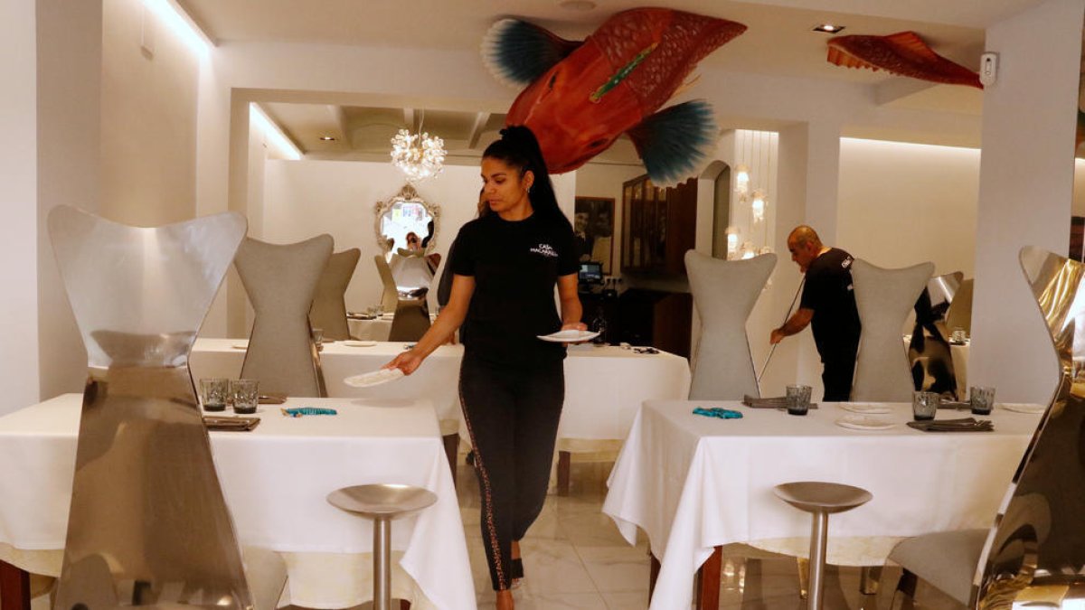La manca de personal complica la temporada a restauradors i hotelers de Tarragona