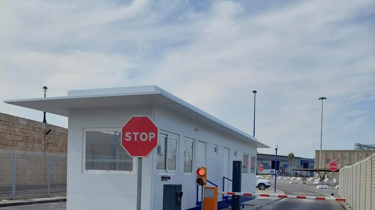 El Port de Tarragona obre l'accés del moll de Llevant després de millorar el sistema de control