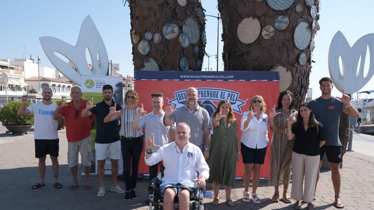 'Deixa't prendre el pèl' convertirà Cambrils en una gran perruqueria solidària