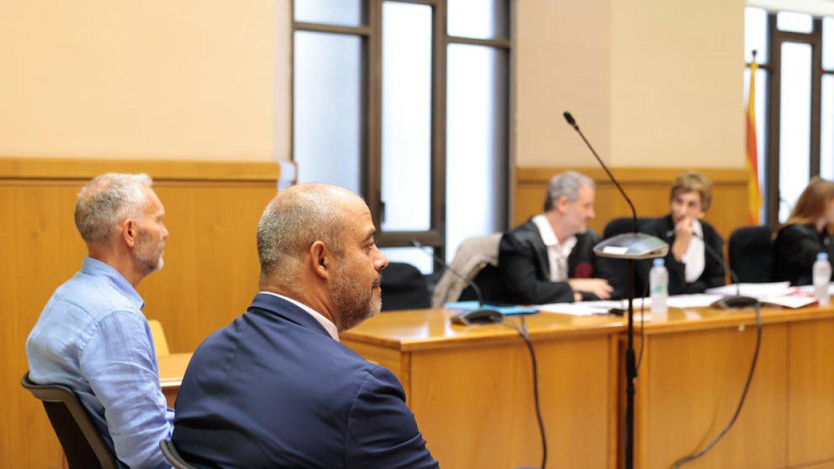 Condenan a Buch a 4 años y medio de prisión por nombrar como asesor a un mosso que hacía de escolta de Puigdemont