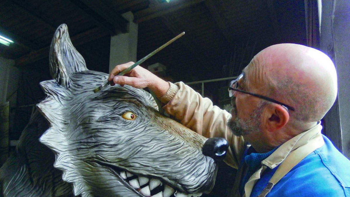 El nuevo elemento festivo de Pere i la Lloba se presenta el domingo en Reus