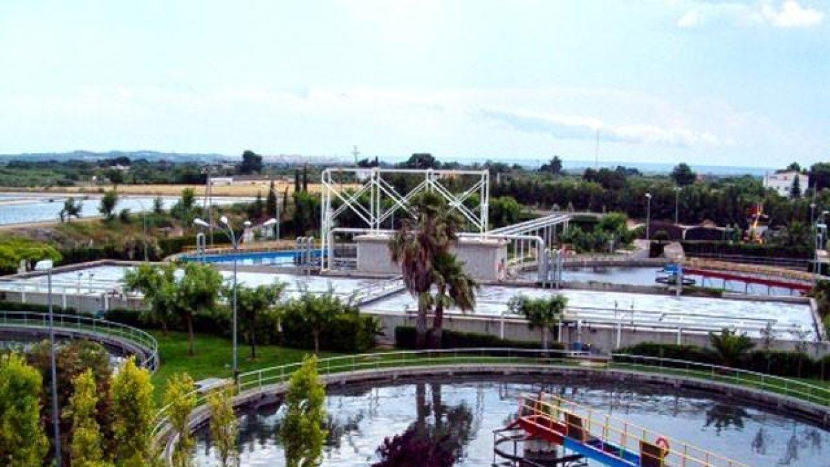Aguas de Reus licita la obra que permitirá un ahorro energético del 67% en el alumbrado de la depuradora