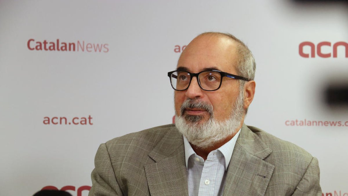 El presidente del Clúster del Agua avisa de que el precio del agua es barato y no cubre todos los gastos de la red