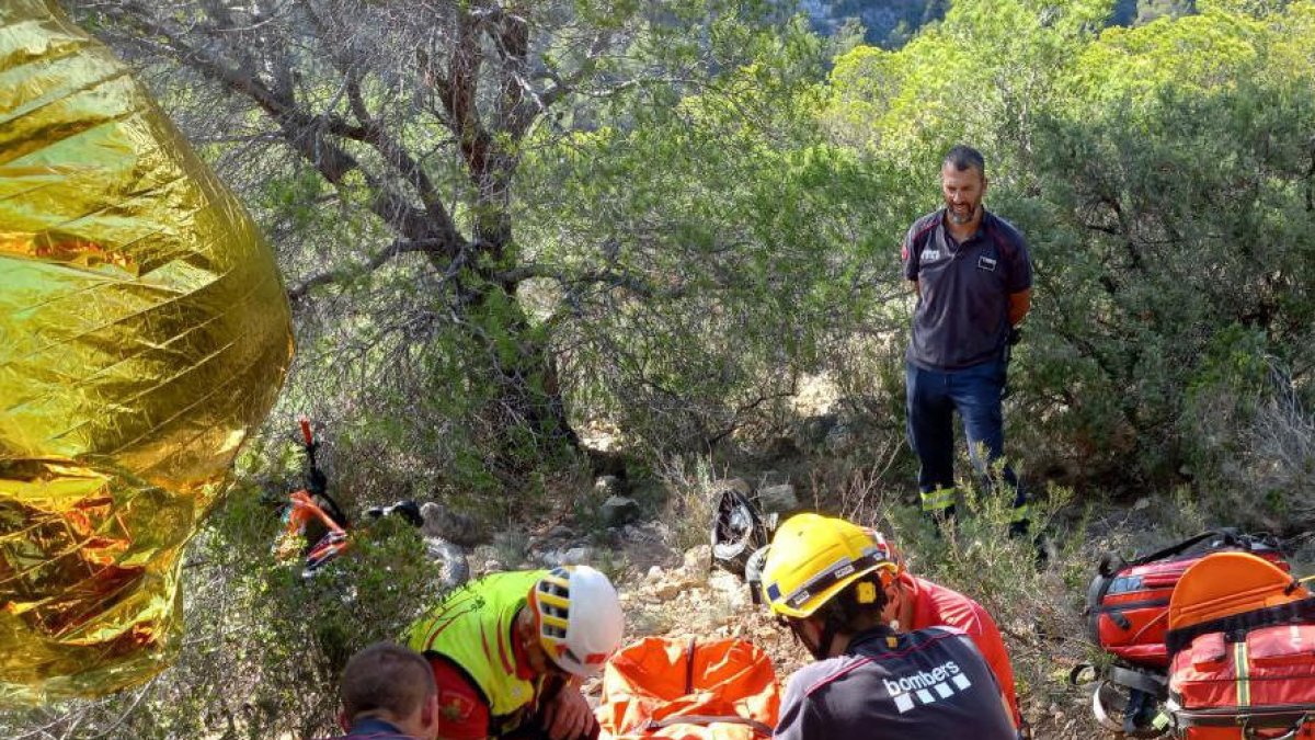 Un ciclista se hiere el tobillo por la zona de la colina del Pi Sol, en Sant Jaume dels Domenys