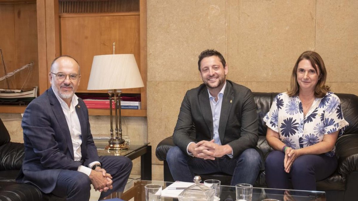 Campuzano garantiza que el albergue de la Residencial será para familias y jóvenes