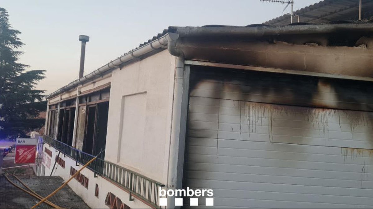 Crema un bar a Montblanc