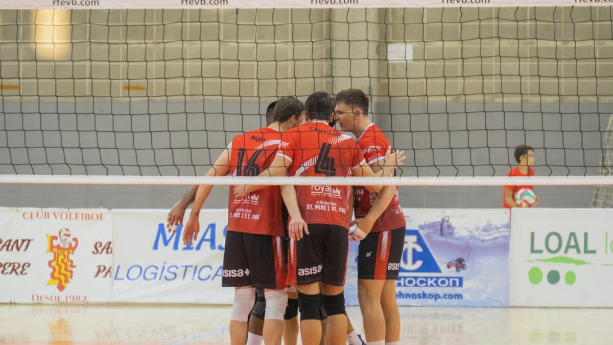 El CV Sant Pere i Sant Pau reacciona y supera el Sabadell (3-2)