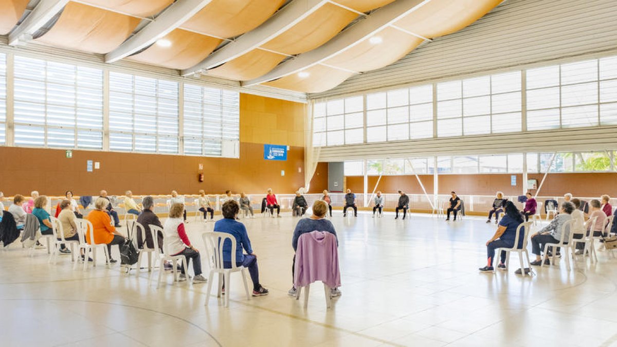 Empiezan las sesiones del programa de gimnasia para personas mayores en Constantí