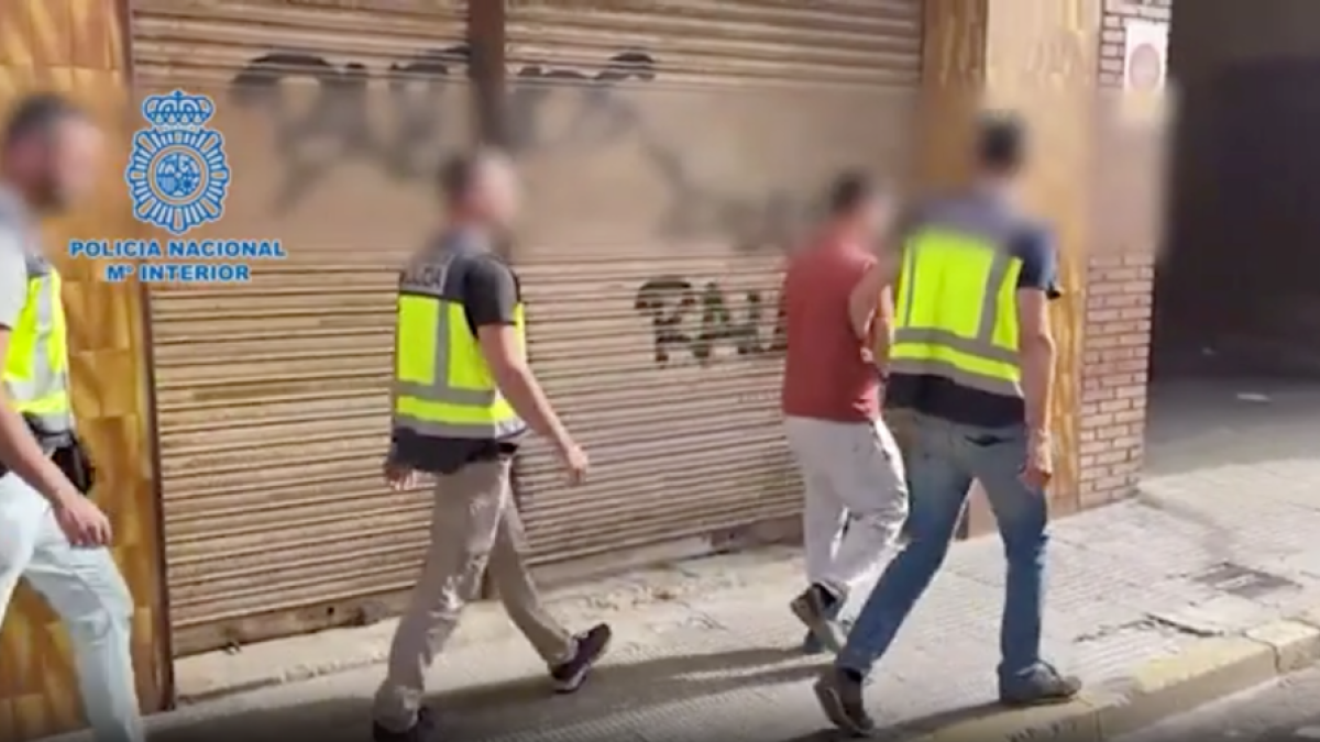 Desarticulan una organización criminal en Tarragona que trasladaba migrantes escondidos dentro de camiones