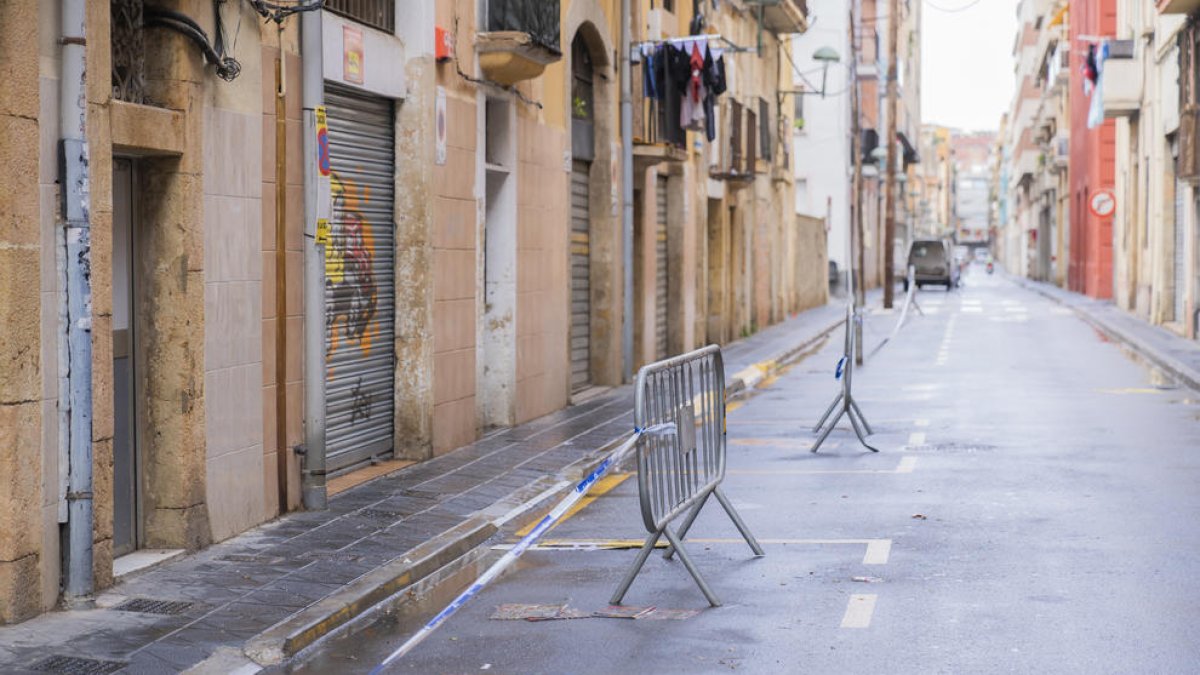 El govern de Tarragona executa el repintat de la zona taronja a verda enmig de queixes veïnals