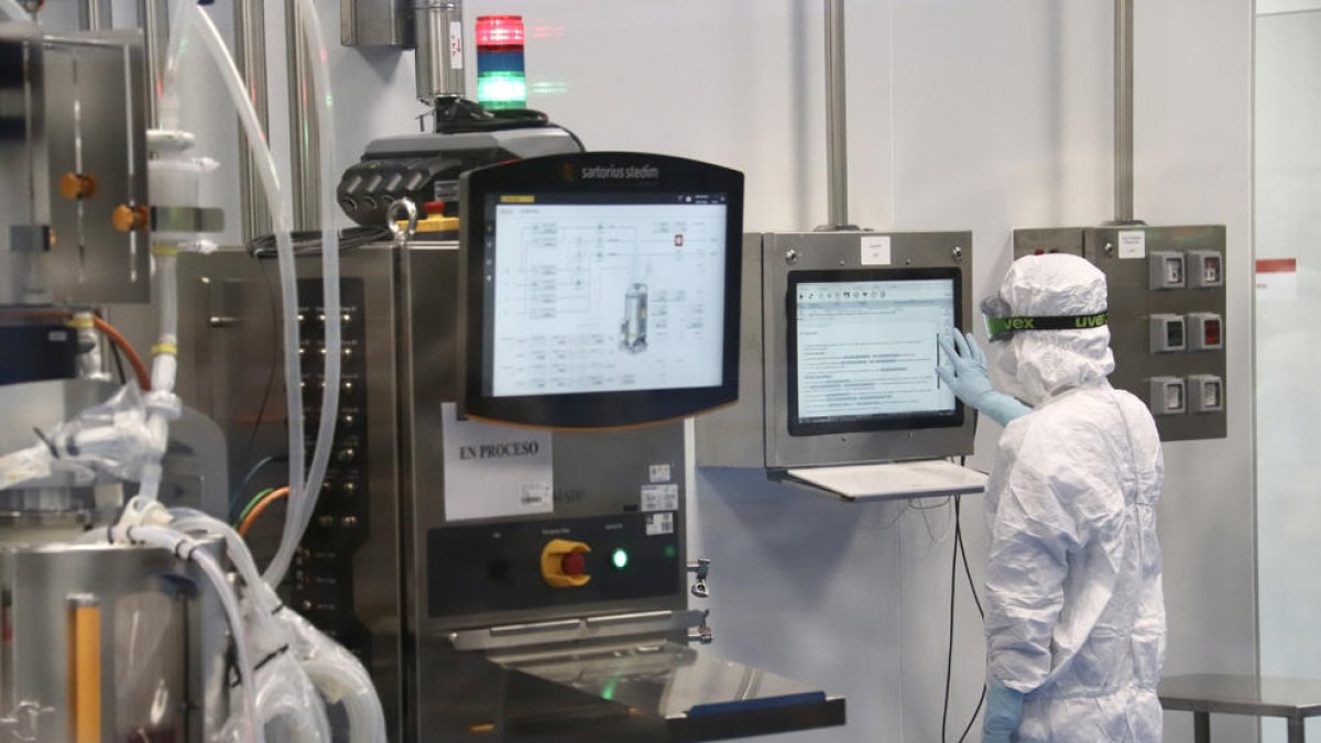 L'OMS aprova la vacuna catalana contra la covid i ja es podrà distribuir a mercats més enllà d'Europa