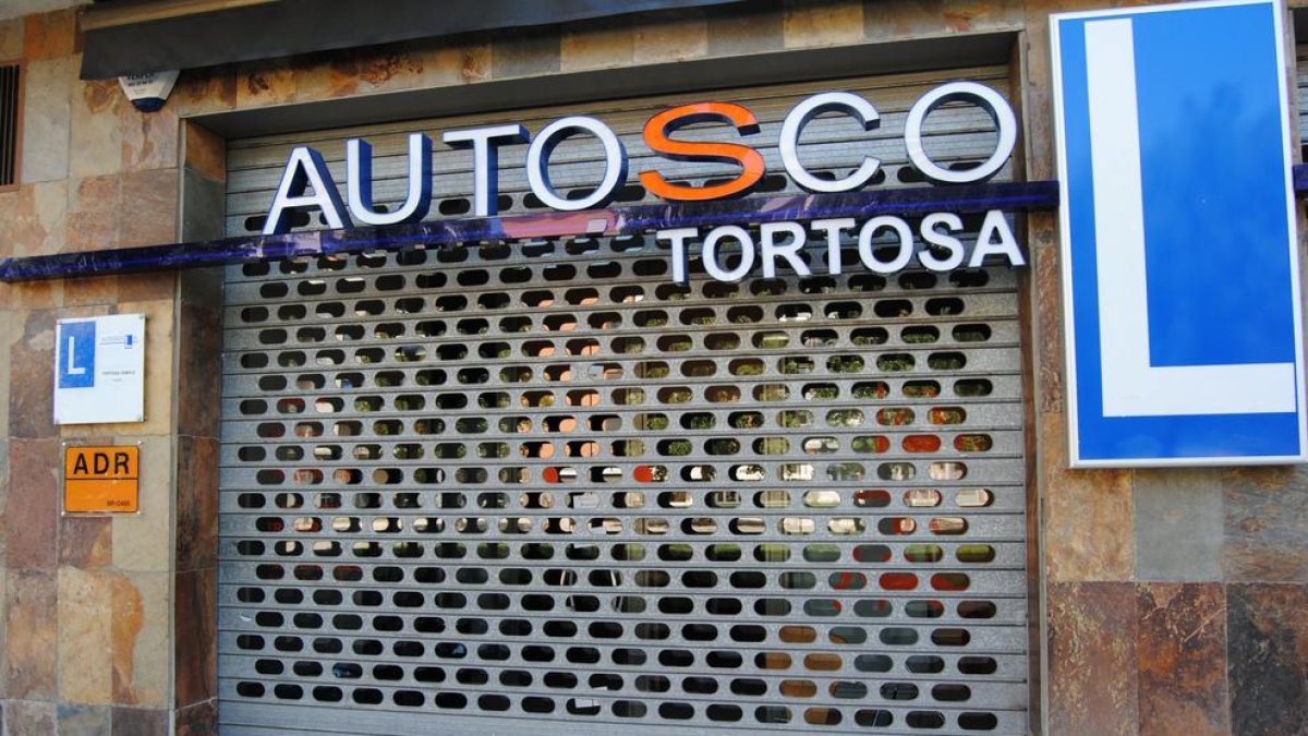 La Audiencia de Tarragona fija el juicio por el fraude en los exámenes de conducir para octubre de 2024