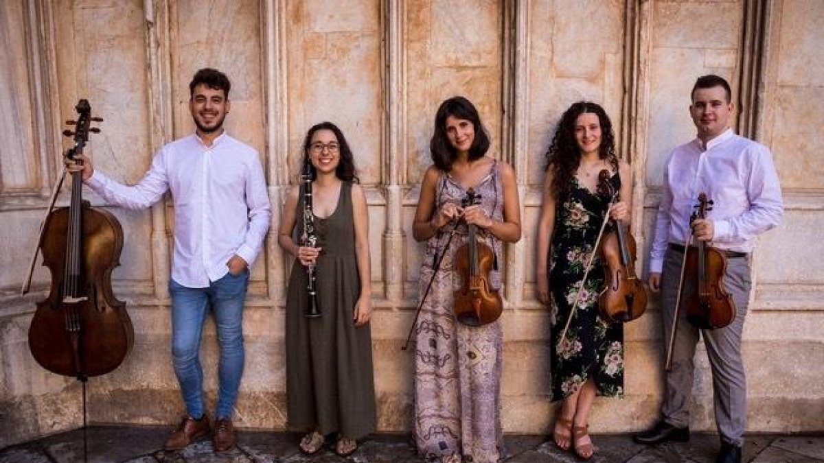 Tres obres magnes en un temple jujolià