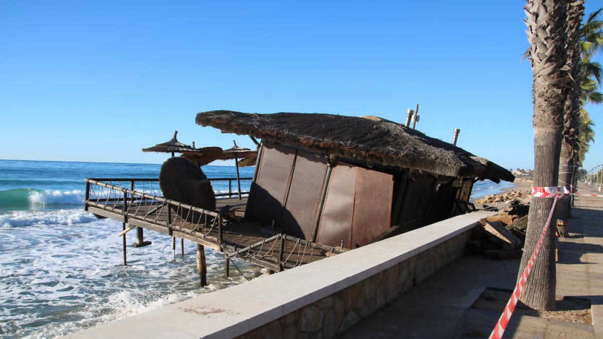 Los desperfectos causados por el último temporal en Roda de Berà no estarán reparados hasta Semana Santa