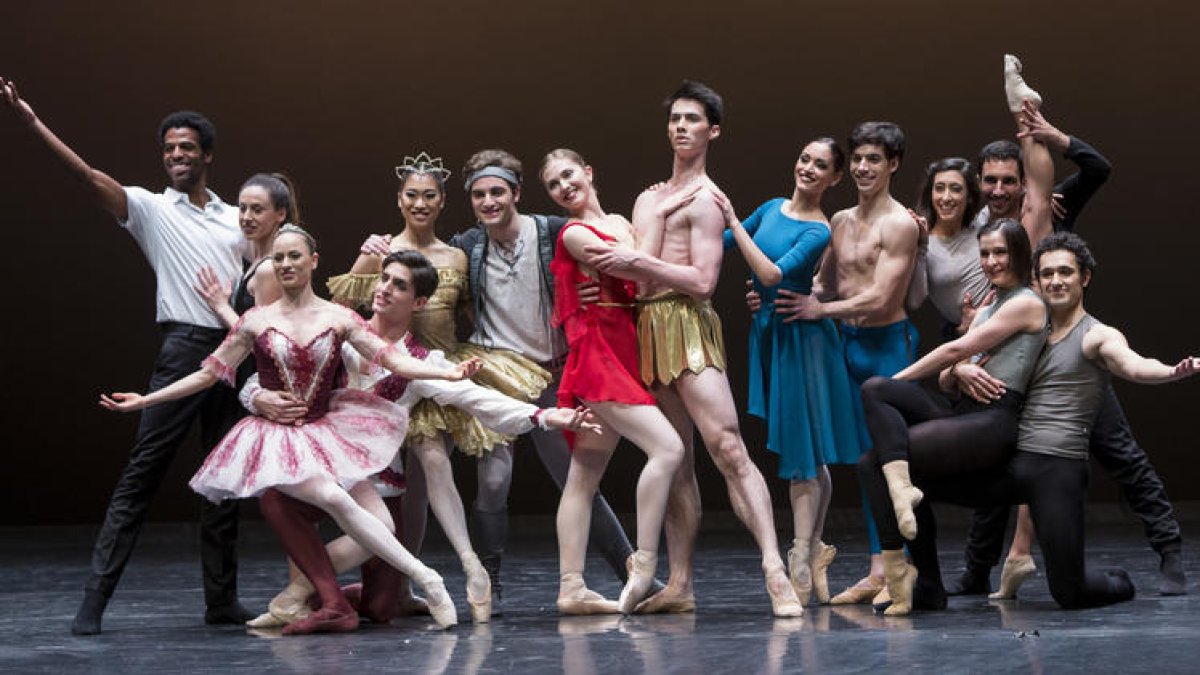 El Ayuntamiento de Constantí organiza una salida a la VI Gala de Bailarines catalanes en el mundo
