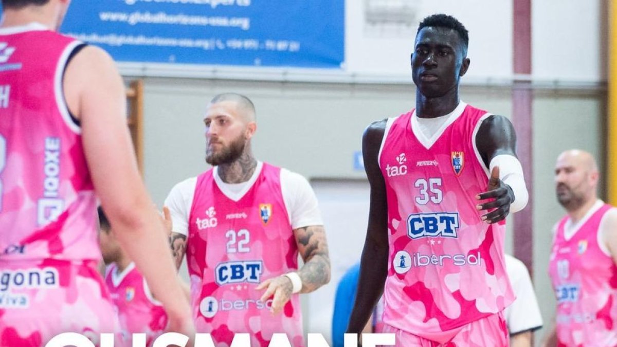 Ousmane Ndour renueva con el CBT