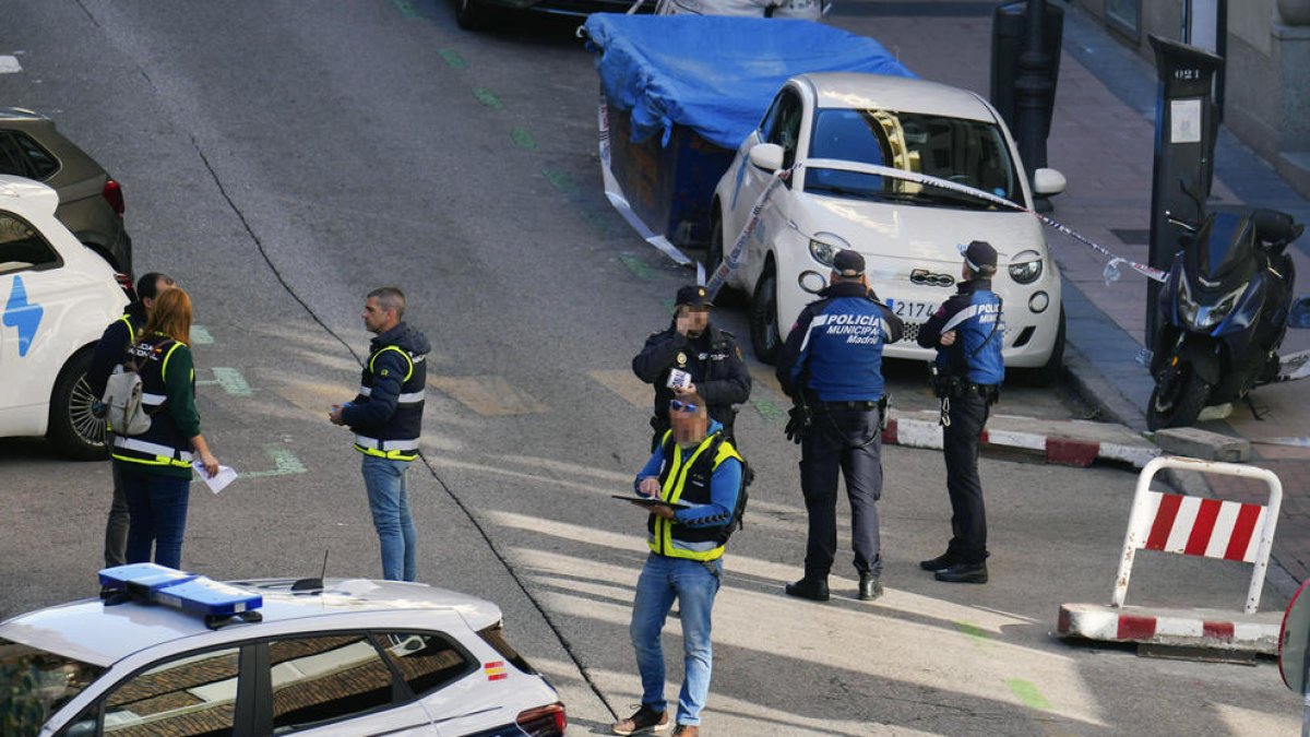 La Policia troba una moto cremada i investiga la seva relació amb el tiroteig a Vidal-Quadras