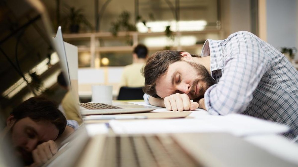 Dormir demasiado incrementa el riesgo de sufrir esta enfermedad crónica