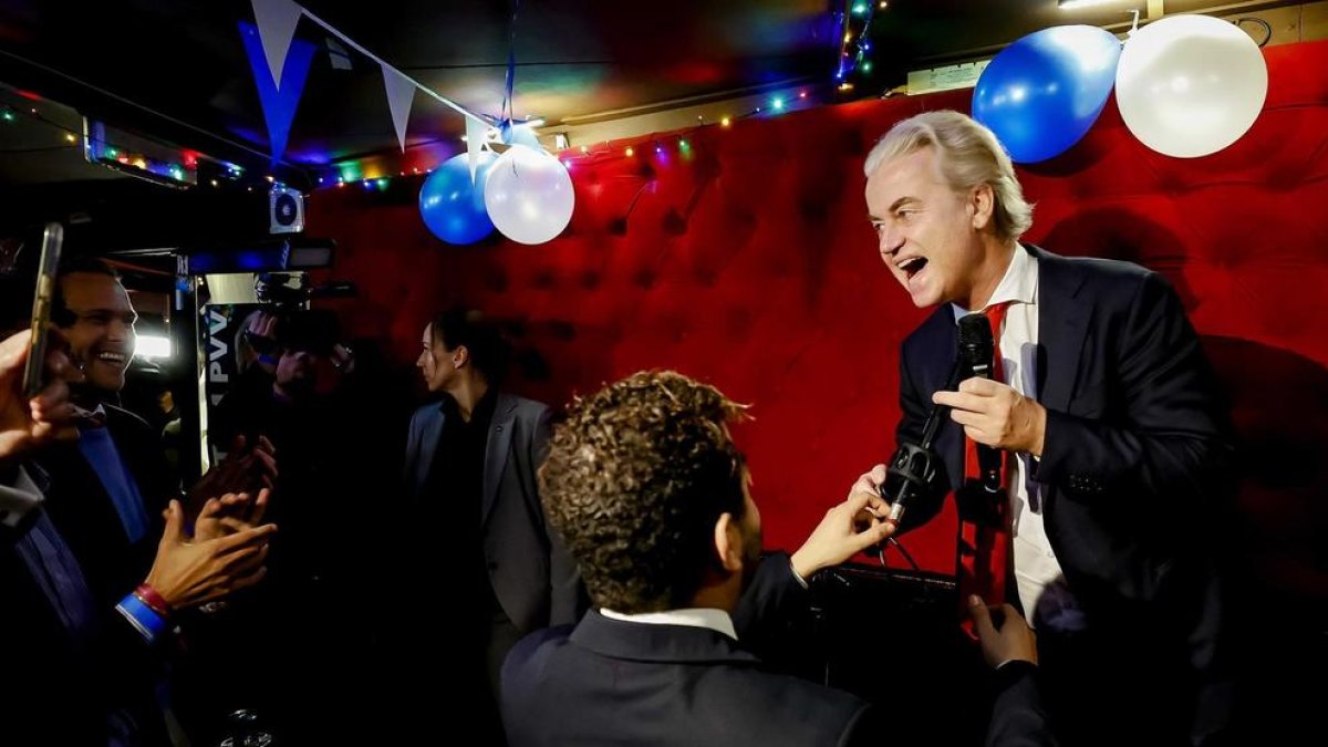 Uno Países Bajos atónito asume la victoria sorprendida de la ultraderecha de Wilders