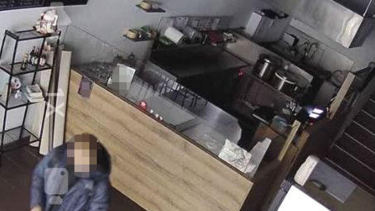 Detienen a un ladrón multirreincidente por ocho robos con fuerza en Reus