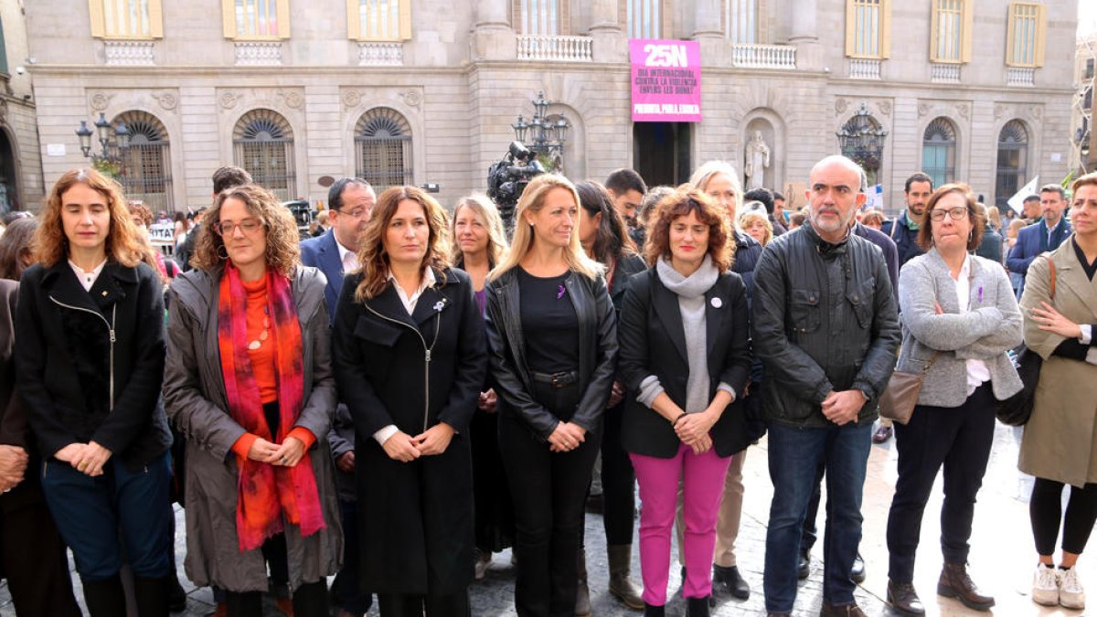 Gobierno, Diputación y Ayuntamiento gritan contra las violencias machistas por el 25-N: «Hay que romper los silencios»